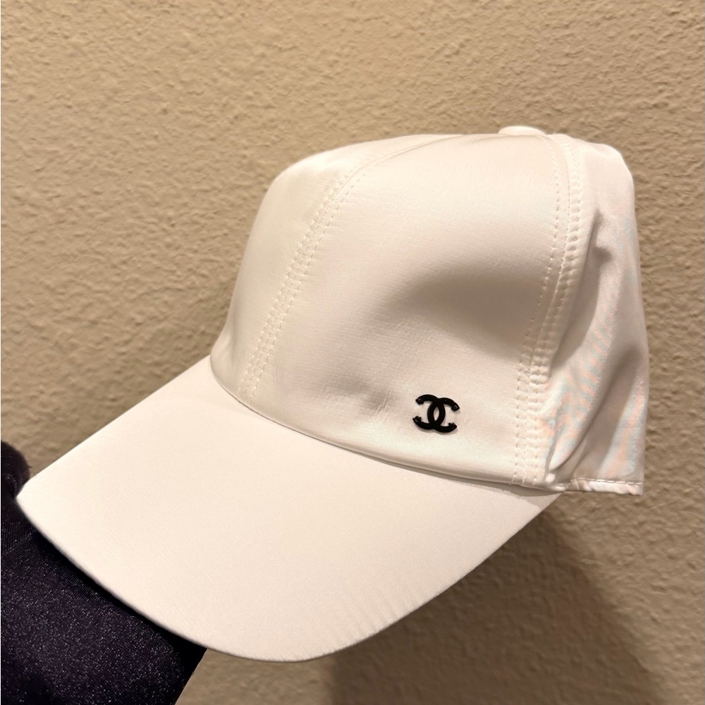 Women’s Fashion White Satin Baseball Style Hat with Pearl on back